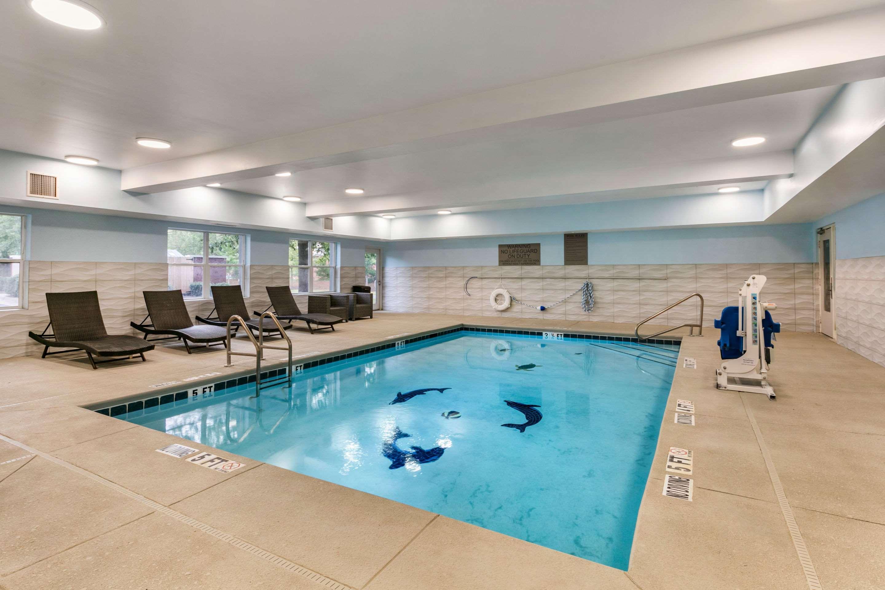 Hotel Clarion Pointe à Columbus Extérieur photo