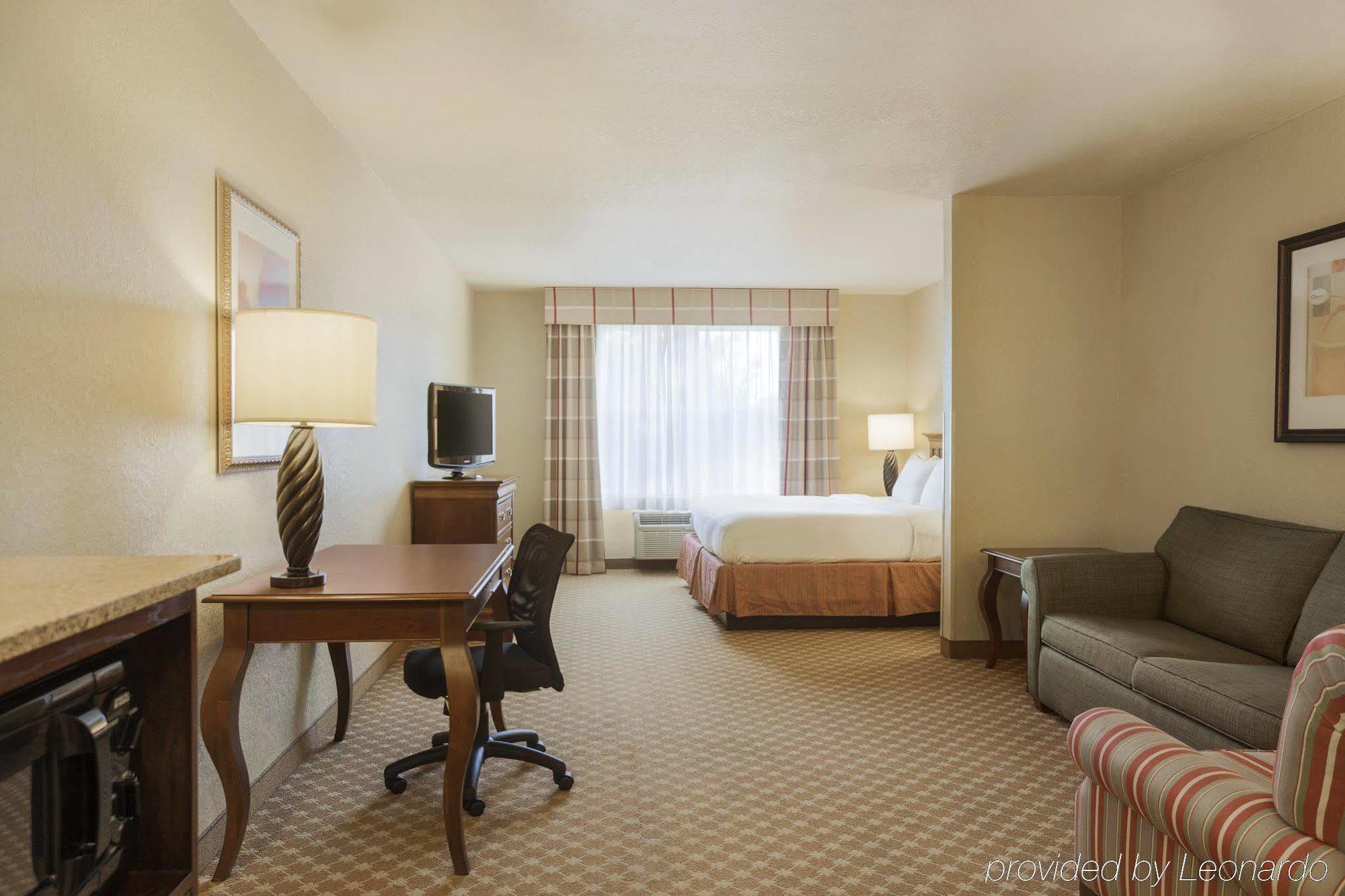 Hotel Clarion Pointe à Columbus Extérieur photo