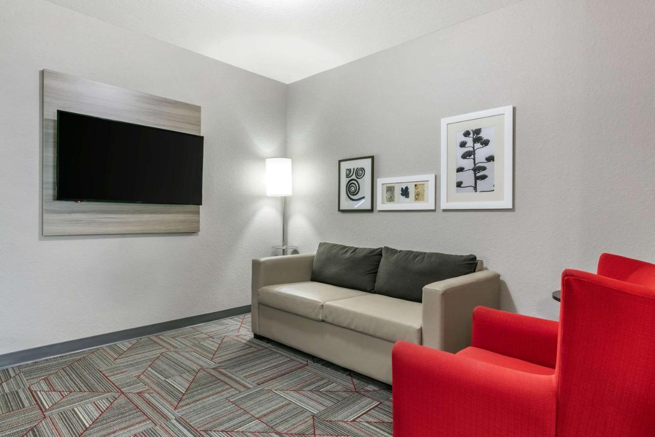 Hotel Clarion Pointe à Columbus Extérieur photo